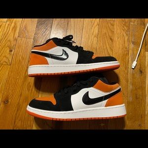 Air Jordan 1 Low Shattered Backboard